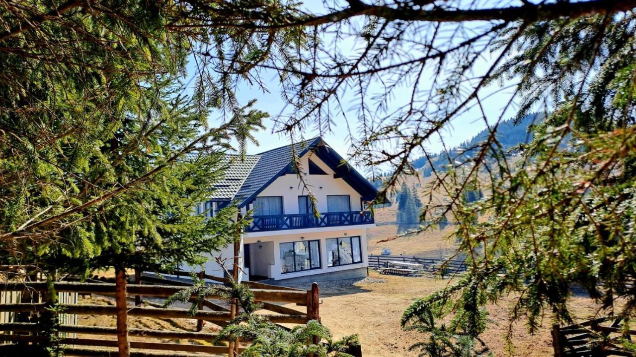Conacul Muntii Bucovinei Hotel Câmpulung Moldovenesc Екстериор снимка